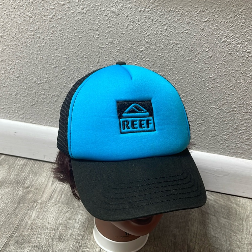 Reef Baseball Cap - Picture 2 of 11